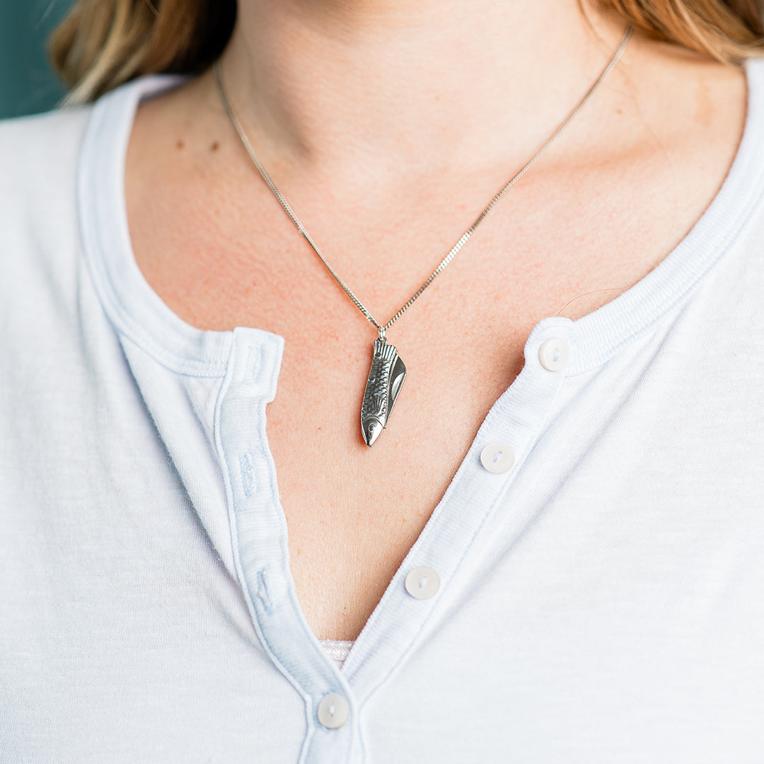 Small Silver Fish Knife Necklace