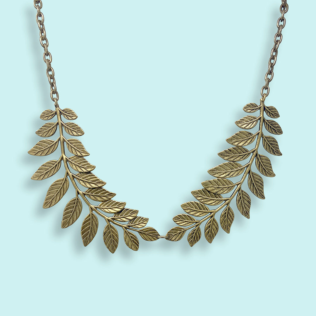 Golden Leafy Collar Necklace