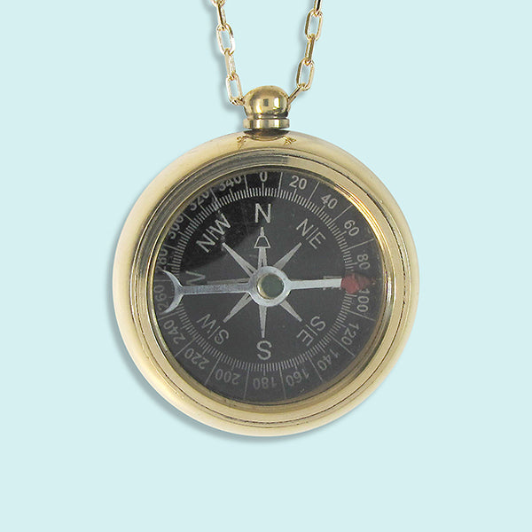 Compass hot sale locket vintage